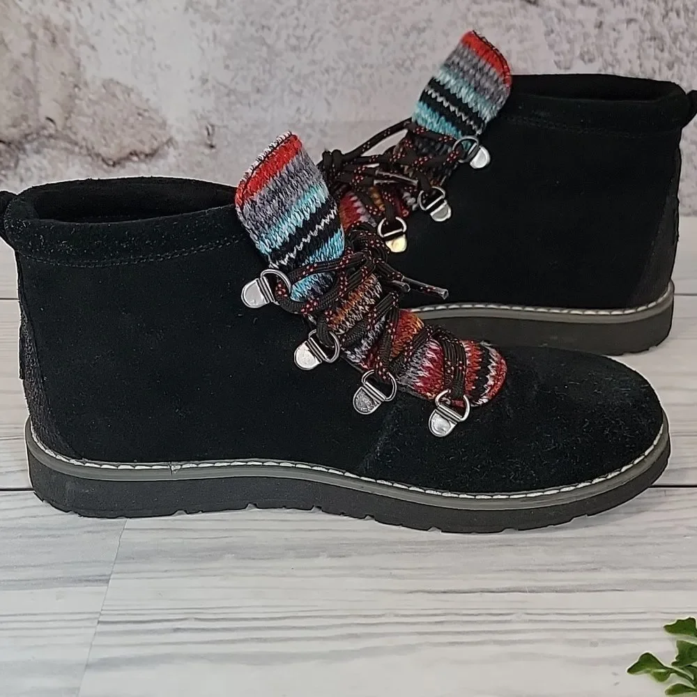 Bobs By Skechers Black Suede Ankle Boots with Multicolor Knit Accents Size 6 - Picture 3 of 9